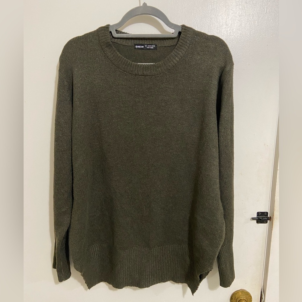 SHEIN women’s green Crewneck Sweater size 8/10